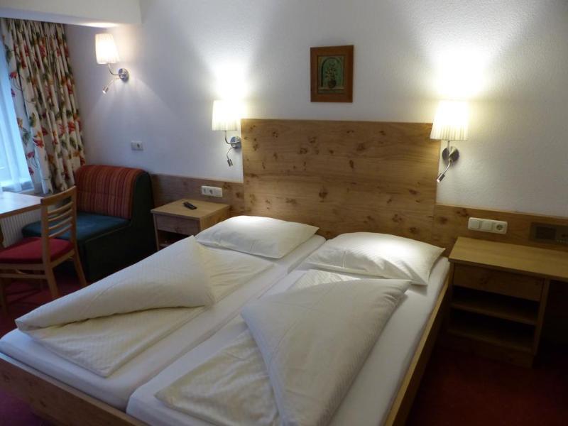 Hotel Garni Jagdhof Tux